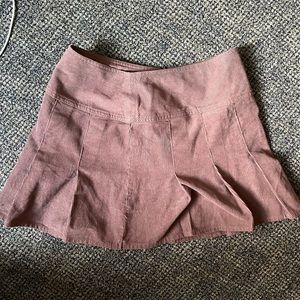 NEVER WORN H&M brown corduroy pleated skirt
